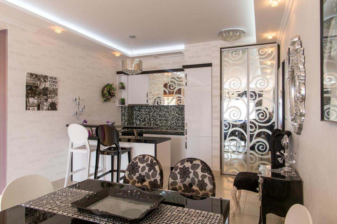 Becici - Andrea Apartman エクステリア 写真